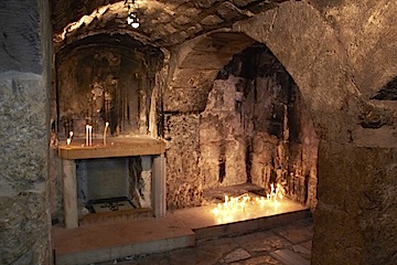 Grabeskirche archaischer Altar Kopie